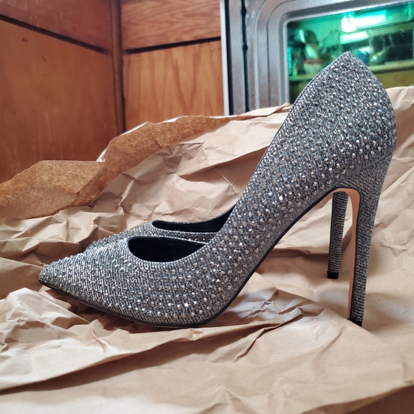 Steve Madden Proper Rockstar Pumps - Picture 4 of 7